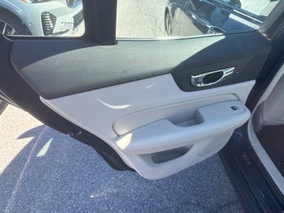 2025 Volvo S60 Plug-In Hybrid T8 AWD Plus