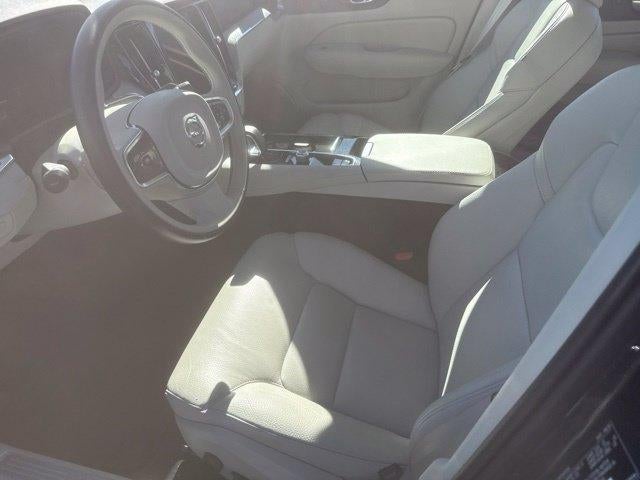 2025 Volvo S60 Plug-In Hybrid T8 AWD Plus