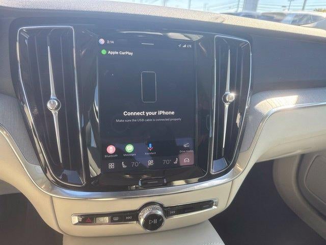 2025 Volvo S60 Plug-In Hybrid T8 AWD Plus
