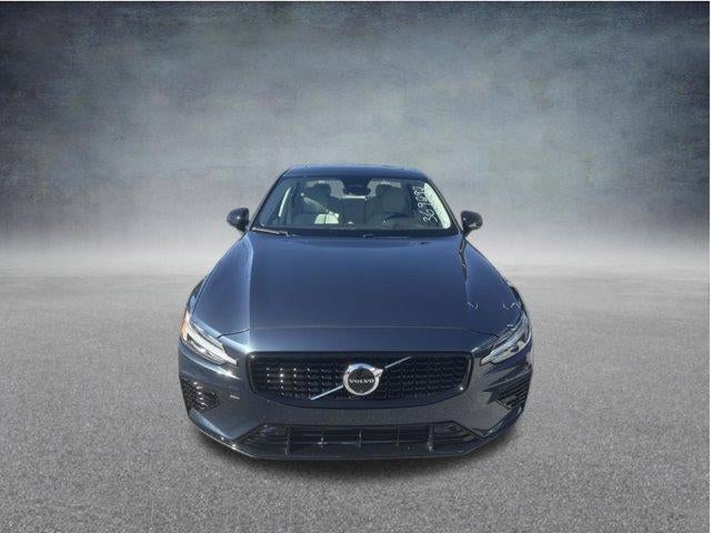 2025 Volvo S60 Plug-In Hybrid T8 AWD Plus