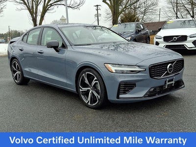 2023 Volvo S60 Recharge Plug-In Hybrid T8 eAWD PHEV Plus Dark Theme