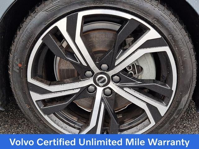 2023 Volvo S60 Recharge Plug-In Hybrid T8 eAWD PHEV Plus Dark Theme