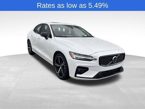 2024 Volvo S60 B5 FWD Plus Dark Theme