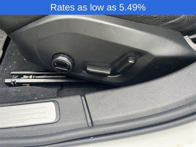 2024 Volvo S60 B5 FWD Plus Dark Theme