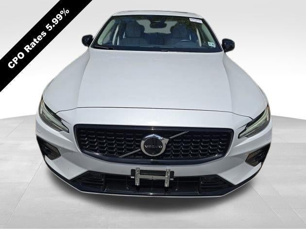 2025 Volvo S60 B5 AWD Plus