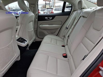 2023 Volvo S60 B5 AWD Ultimate Bright Theme