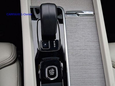 2023 Volvo S60 B5 AWD Ultimate Bright Theme