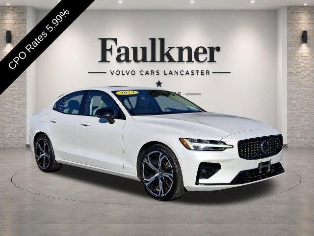 2024 Volvo S60 B5 AWD Ultimate Dark Theme