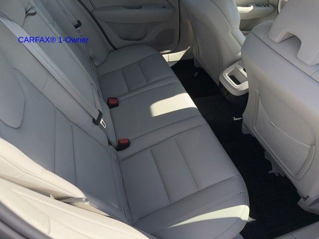 2023 Volvo S60 B5 AWD Plus Dark Theme