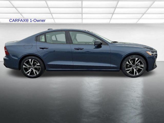 2023 Volvo S60 B5 AWD Plus Dark Theme