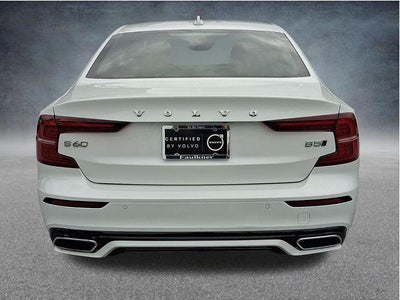 2022 Volvo S60 B5 AWD Momentum