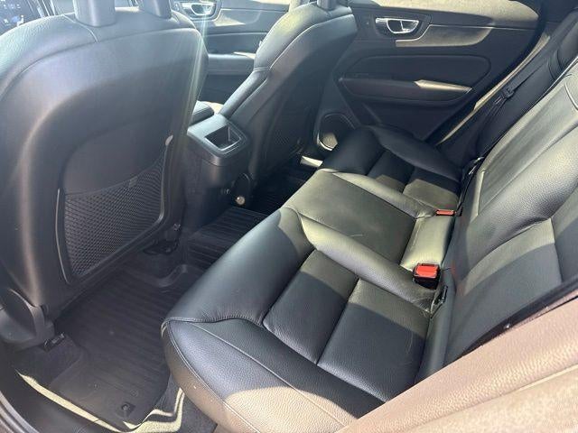 2018 Volvo XC60 T5 AWD Momentum