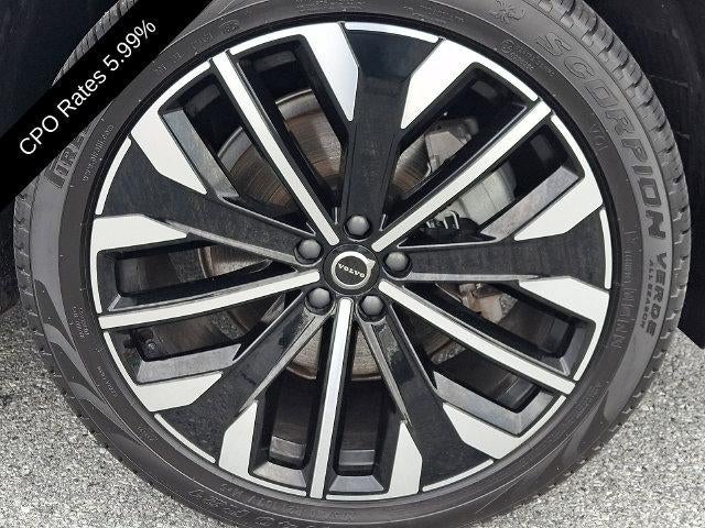 2026 Volvo XC90 B6 AWD Ultra Dark Theme 6-Seater