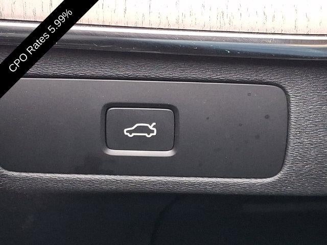 2026 Volvo XC90 B6 AWD Ultra Dark Theme 6-Seater