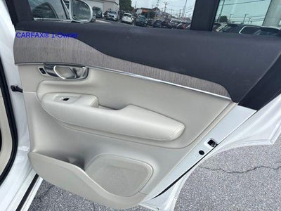 2025 Volvo XC90 B6 AWD Plus 7-Seater