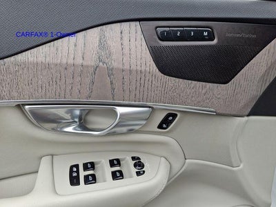2024 Volvo XC90 B6 AWD Plus Bright Theme 7P