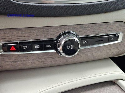 2024 Volvo XC90 B6 AWD Plus Bright Theme 7P
