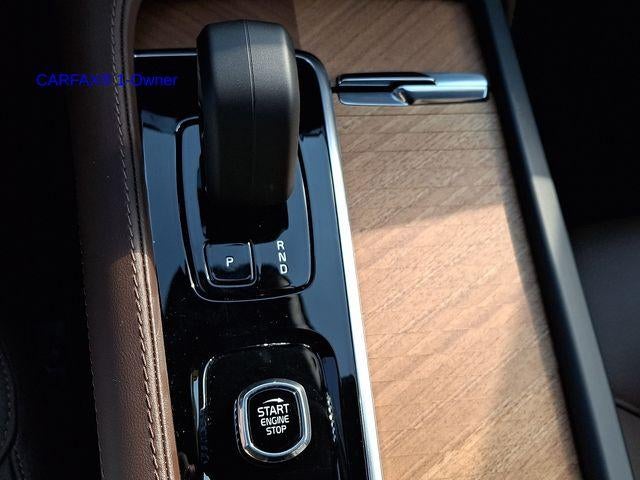 2024 Volvo XC90 B6 AWD Plus Bright Theme 7P