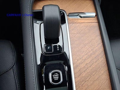 2024 Volvo XC90 B6 AWD Plus Bright Theme 7P