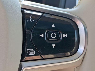 2023 Volvo XC90 B6 AWD Plus 7P