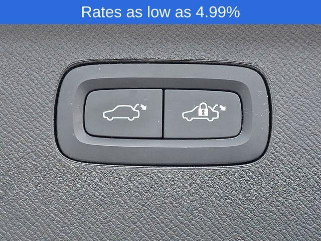 2023 Volvo XC90 B6 AWD Plus 7P