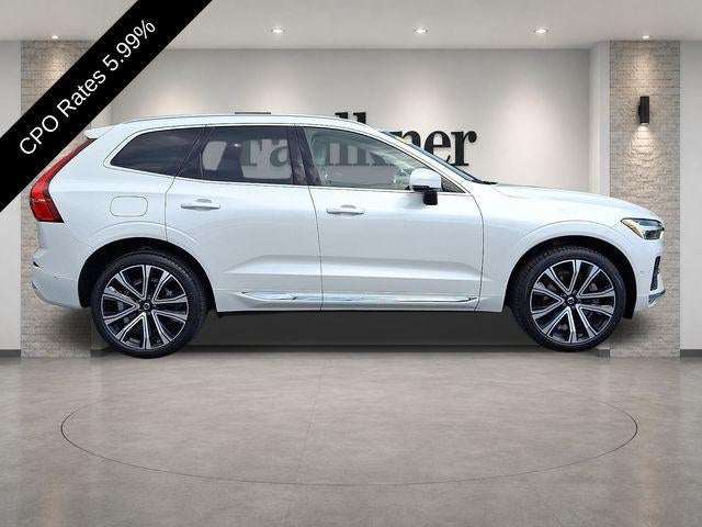 2023 Volvo XC60 B6 AWD Ultimate Bright Theme