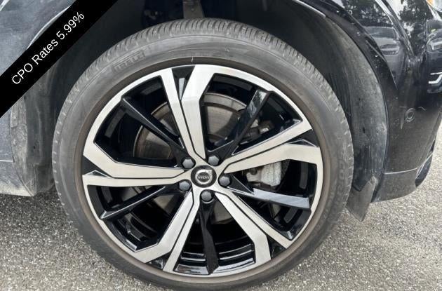 2023 Volvo XC60 B6 AWD Ultimate Dark Theme
