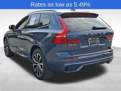 2023 Volvo XC60 B6 AWD Ultimate Dark Theme