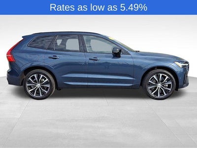 2023 Volvo XC60 B6 AWD Ultimate Dark Theme