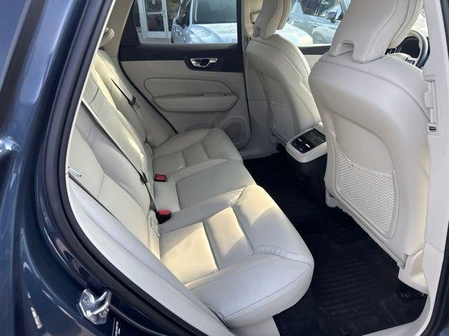 2021 Volvo XC60 T5 AWD Inscription
