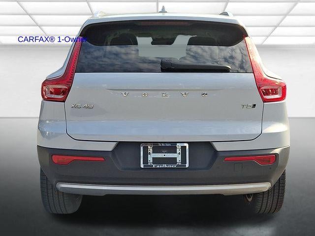2020 Volvo XC40 T5 AWD Momentum