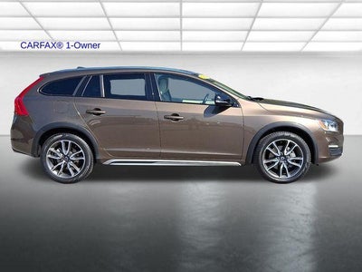 2017 Volvo V60 Cross Country T5 AWD