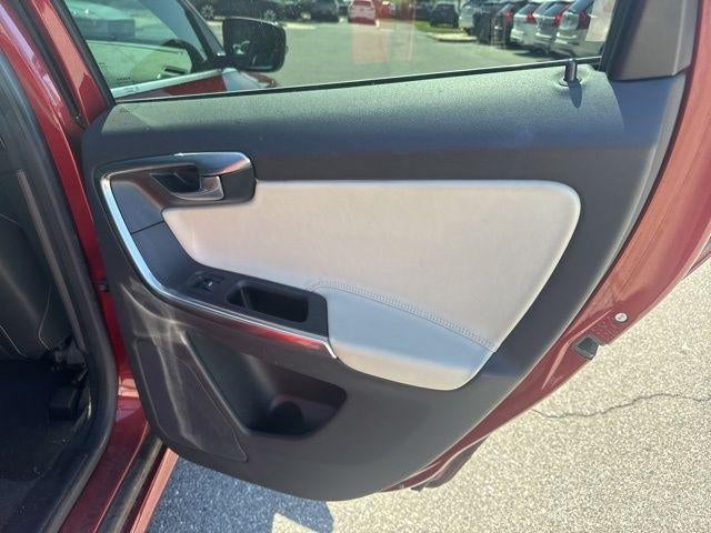 2015 Volvo XC60 AWD 4dr T6 Premier Plus