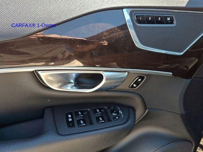 2019 Volvo XC90 T6 AWD Momentum