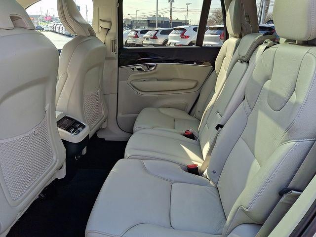2019 Volvo XC90 T6 AWD Momentum