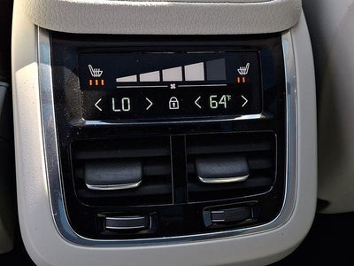 2019 Volvo XC90 T6 AWD Momentum