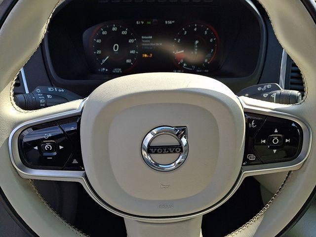 2019 Volvo XC90 T6 AWD Momentum