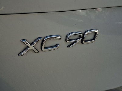 2019 Volvo XC90 T6 AWD Momentum