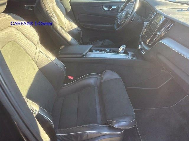 2019 Volvo XC60 T8 eAWD Plug-In Hybrid R-Design