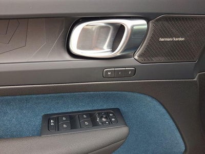 2023 Volvo XC40 Recharge Pure Electric Twin eAWD Ultimate