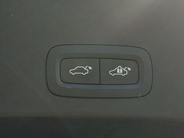 2023 Volvo XC40 Recharge Pure Electric Twin eAWD Ultimate