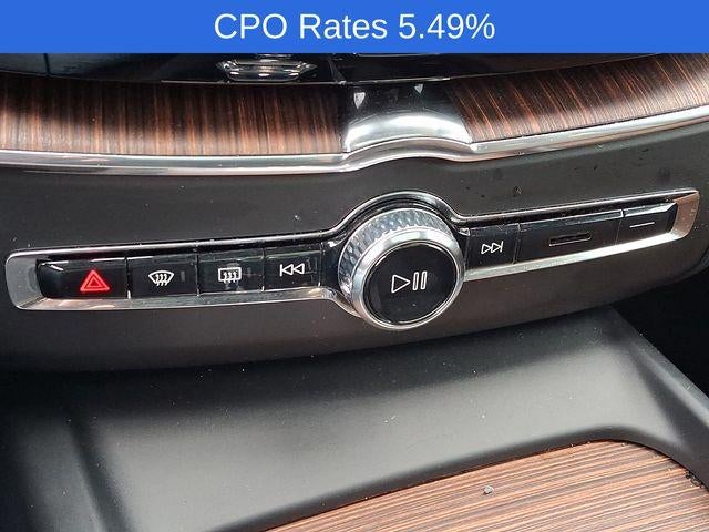 2023 Volvo XC60 Recharge Plug-In Hybrid T8 eAWD PHEV Ultimate Bright Theme