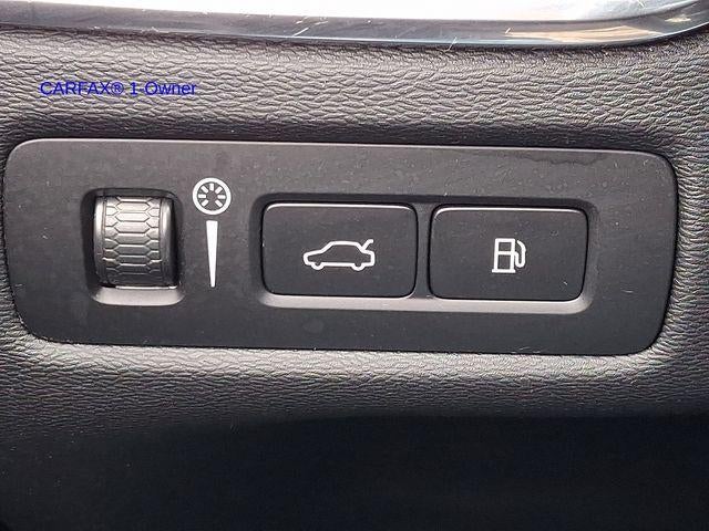 2022 Volvo XC60 Recharge Plug-In Hybrid T8 eAWD PHEV Inscription Extended Range