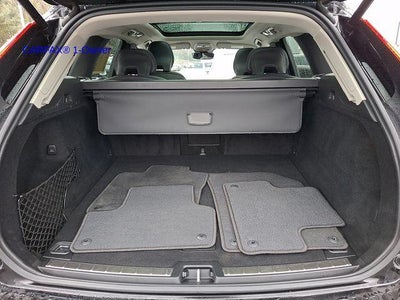 2022 Volvo XC60 Recharge Plug-In Hybrid T8 eAWD PHEV Inscription Extended Range