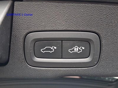 2022 Volvo XC60 Recharge Plug-In Hybrid T8 eAWD PHEV Inscription Extended Range