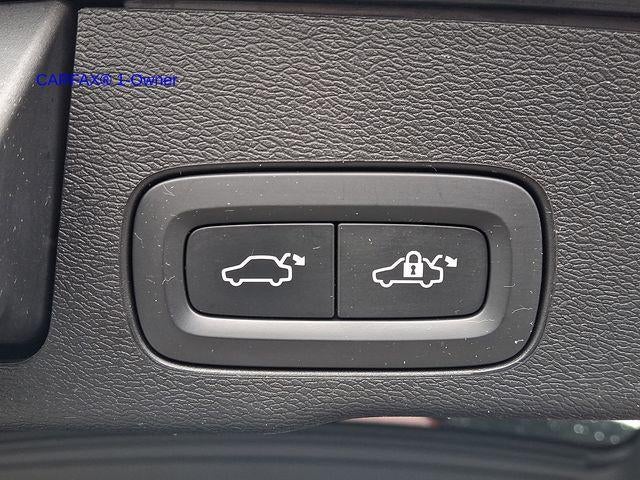 2022 Volvo XC60 Recharge Plug-In Hybrid T8 eAWD PHEV Inscription Extended Range