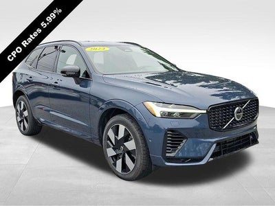 2024 Volvo XC60 Recharge Plug-In Hybrid T8 eAWD PHEV Plus Dark Theme