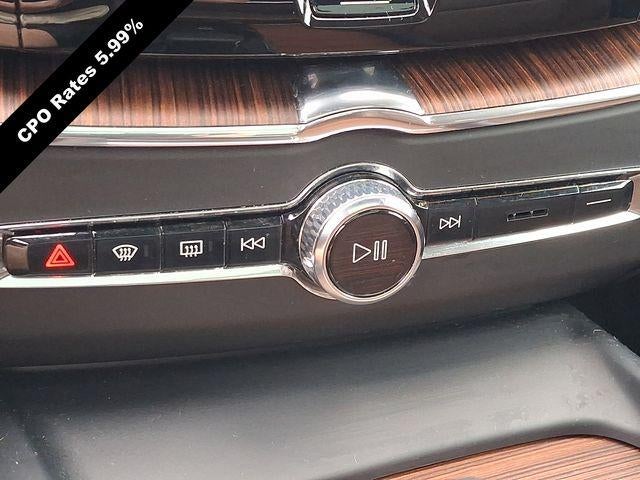 2024 Volvo XC60 Recharge Plug-In Hybrid T8 eAWD PHEV Plus Dark Theme