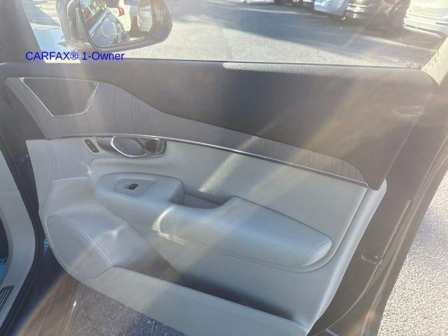 2025 Volvo XC90 Plug-In Hybrid T8 AWD Plus 6-Seater