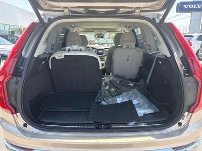 2025 Volvo XC90 Plug-In Hybrid T8 AWD Ultra 6-Seater